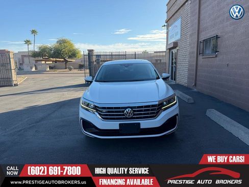 Used 2020 Volkswagen Passat 2.0T R-Line FWD image 6