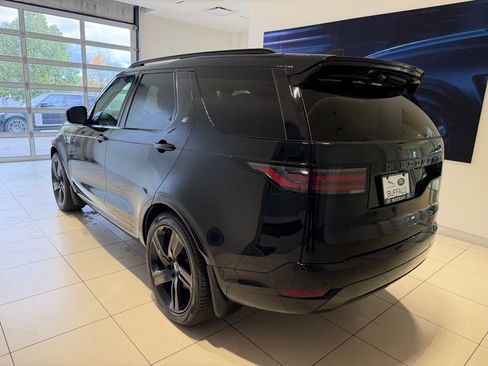 New 2025 Land Rover Discovery Dynamic SE AWD/4WD image 2