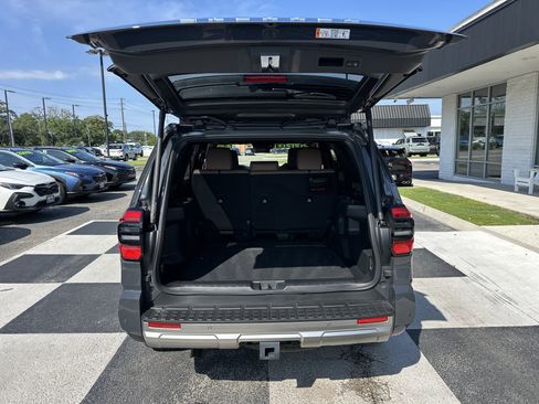 Used 2026 Toyota 4Runner Limited AWD/4WD image 5