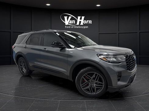 Used 2025 Ford Explorer ST-Line w/ Premium Package image 1