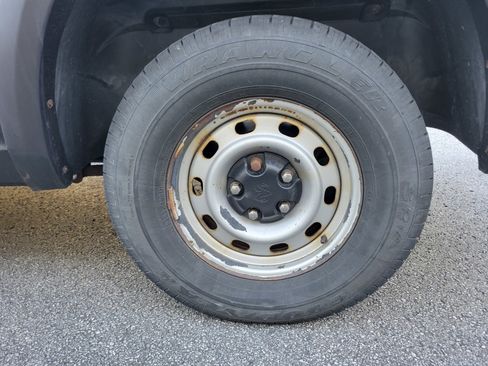 Used 2009 Dodge Ram 1500 Truck ST image 4