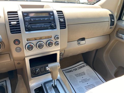 Used 2007 Nissan Pathfinder SE w/ SE Premium Pkg AWD/4WD image 17