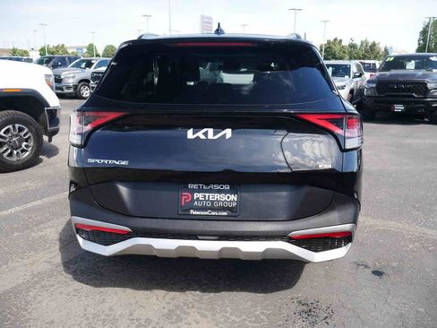 Used 2023 Kia Sportage EX AWD/4WD image 18