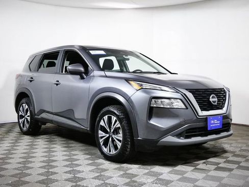 Used 2023 Nissan Rogue SV image 1