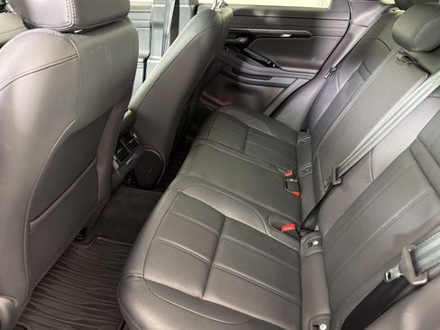 Used 2023 Land Rover Range Rover Evoque R-Dynamic SE AWD/4WD image 24