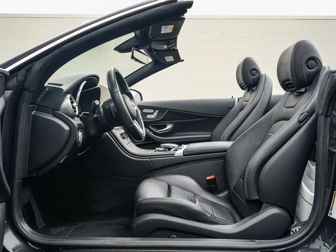 Used 2019 Mercedes-Benz C 300 Cabriolet image 19