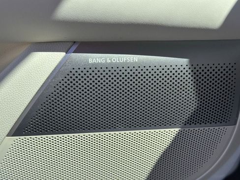 Used 2025 Genesis G90 3.5T image 25