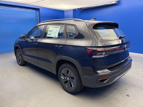 New 2026 Volkswagen Taos S image 5