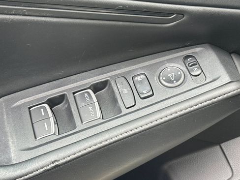 Used 2024 Honda Accord Sport image 13