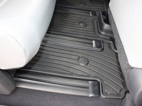 New 2026 Toyota Sienna XLE AWD/4WD image 49