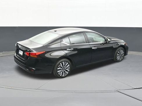 Used 2024 Nissan Altima 2.5 SV image 61