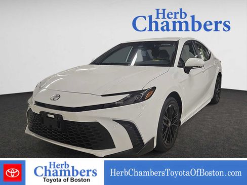 Used 2026 Toyota Camry SE w/ Convenience Package AWD/4WD image 10
