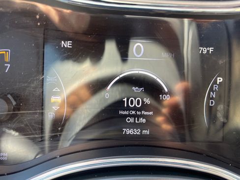 Used 2020 Jeep Grand Cherokee Limited AWD/4WD image 15