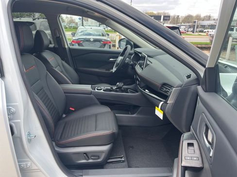 New 2026 Nissan Rogue SV w/ Rock Creek Premium Package image 15