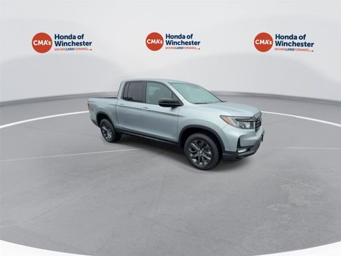 Certified 2023 Honda Ridgeline Sport image 2