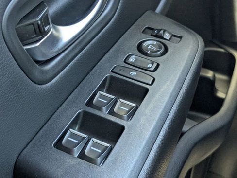 Used 2025 Honda Pilot EX-L image 27