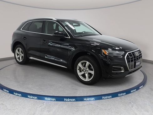 Used 2023 Audi Q5 2.0T Premium w/ Convenience Package AWD/4WD image 4