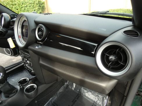 Used 2012 MINI Cooper Coupe image 32