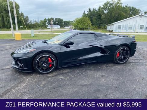 Used 2021 Chevrolet Corvette Stingray Premium Conv w/ Z51 Performance Package RWD image 2