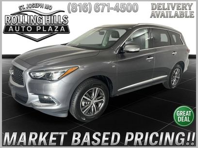 Used 2017 INFINITI QX60 Luxe w/ Premium Package