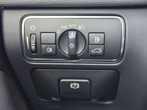 Used 2016 Volvo XC60 T5 Premier image 24