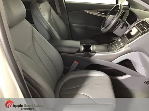 Used 2019 Lincoln Nautilus Reserve image 26