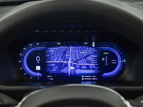 Certified 2025 Volvo XC90 T8 Plus w/ Protection Package Premier image 30