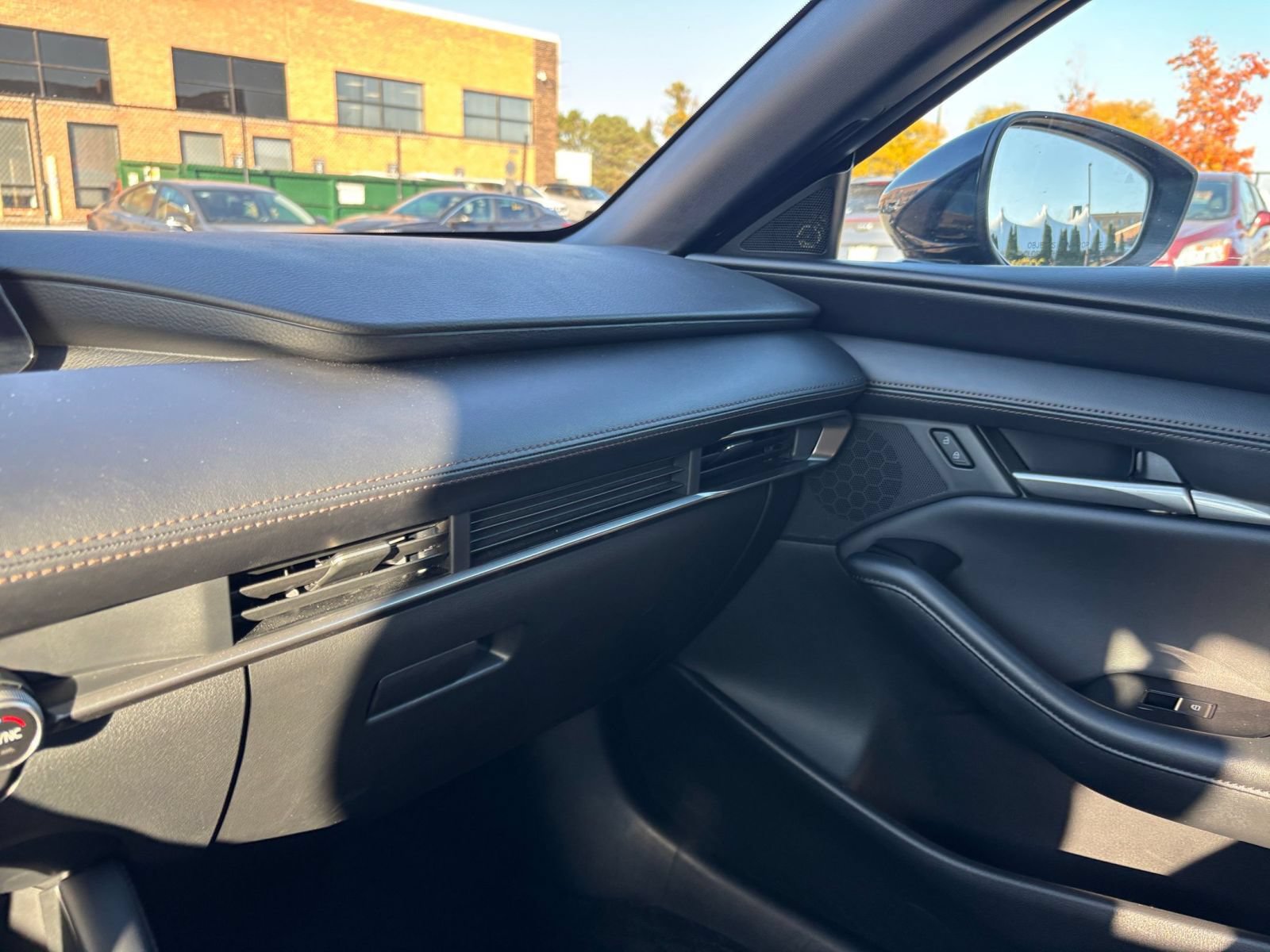 Used 2026 MAZDA MAZDA3 s FWD image 33