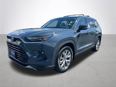New 2026 Toyota Grand Highlander AWD image 2