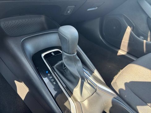 Used 2025 Toyota Corolla LE FWD image 39