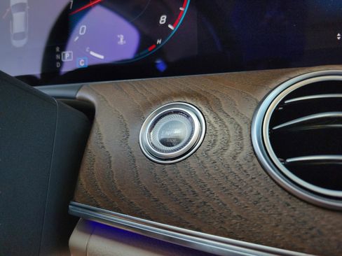 Used 2022 Mercedes-Benz E 350 4MATIC Sedan image 20