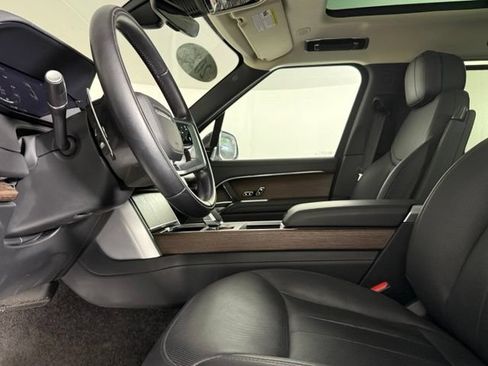 Certified 2025 Land Rover Range Rover Long Wheelbase SE AWD/4WD image 32