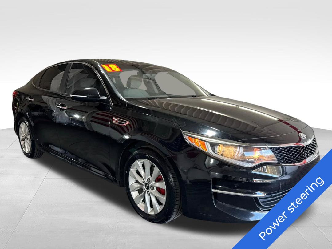 Used 2018 Kia Optima LX w/ 17" Alloy Wheels Package FWD image 3