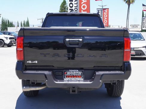 Certified 2025 Toyota Tacoma SR5 AWD/4WD image 6