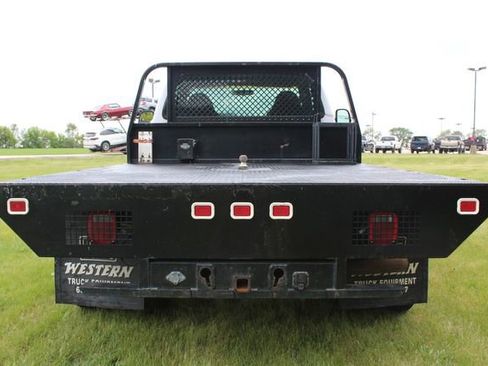 Used 2001 Ford F550 2WD Regular Cab Super Duty image 5