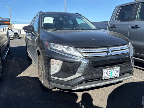 Used 2019 Mitsubishi Eclipse Cross SEL AWD/4WD image 3