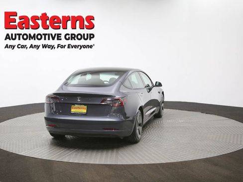 Used 2021 Tesla Model 3 Standard Range Plus image 38