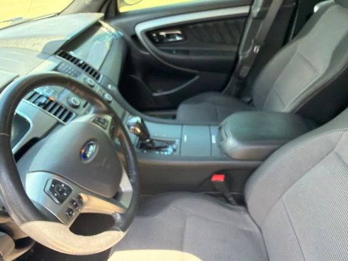 Used 2016 Ford Taurus SEL FWD image 15
