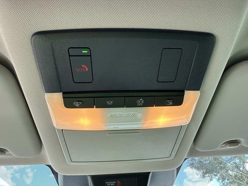 Used 2026 Nissan Rogue SV FWD image 43