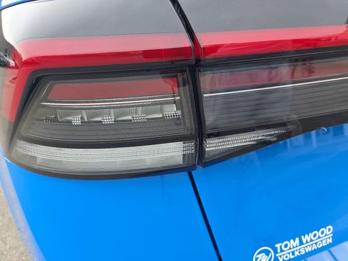 New 2026 Volkswagen Taos SE AWD/4WD image 12