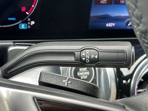 Certified 2025 Mercedes-Benz GLB 250 image 21