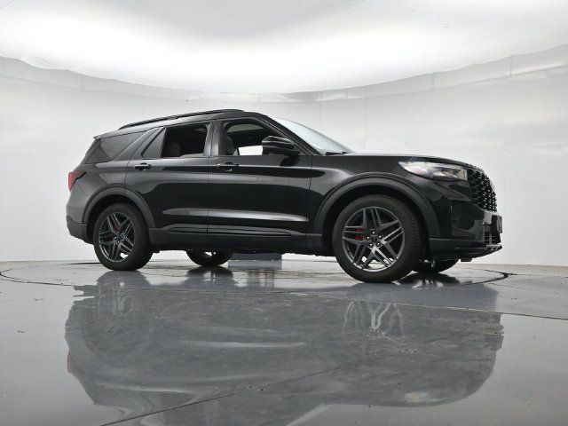 Certified 2026 Ford Explorer ST w/ Sun And Sound Package AWD/4WD image 38