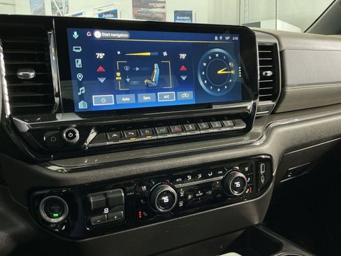 Used 2023 Chevrolet Silverado 1500 ZR2 w/ Technology Package image 29