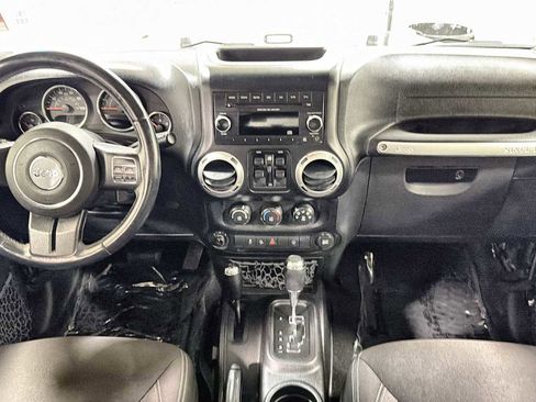Used 2015 Jeep Wrangler Unlimited Sahara AWD/4WD image 24