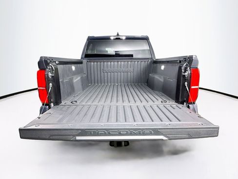 Used 2025 Toyota Tacoma TRD Sport RWD image 32