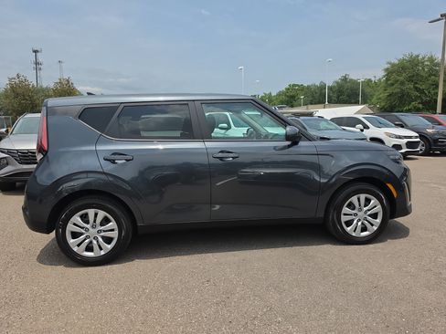 Certified 2025 Kia Soul LX FWD image 9