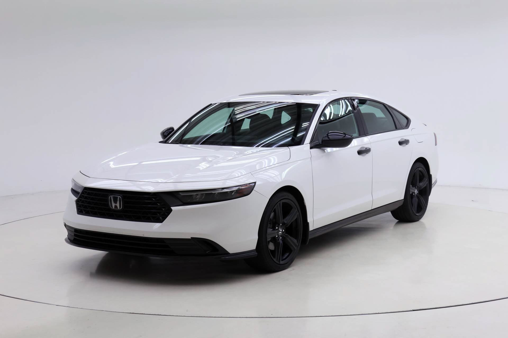 Used 2023 Honda Accord Sport-L image 1