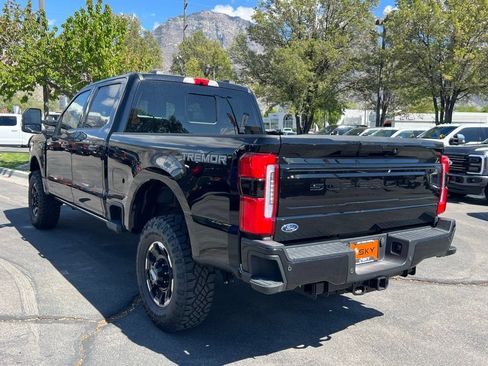 Used 2026 Ford F350 Platinum w/ Tremor Off-Road Package AWD/4WD image 11