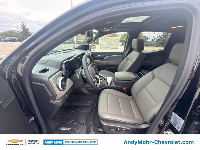 New 2026 Chevrolet Colorado ZR2 w/ Technology Package AWD/4WD image 19