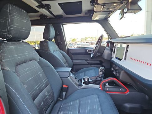 Used 2025 Ford Bronco Heritage Edition AWD/4WD image 25